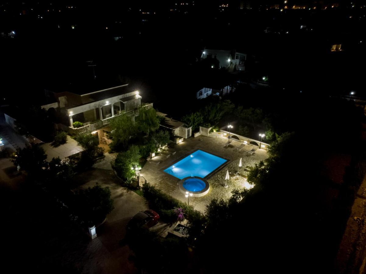 Appartamento Gardenia In Villa Mariella Ostuni Exterior foto